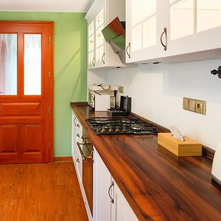 Appartement Emausy *