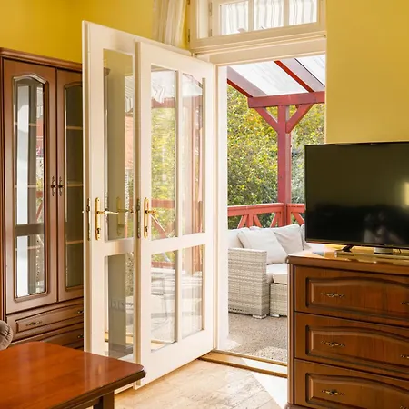 Emausy Appartement *