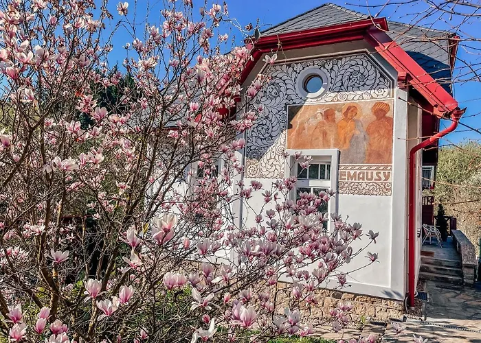 Apartament Emausy *