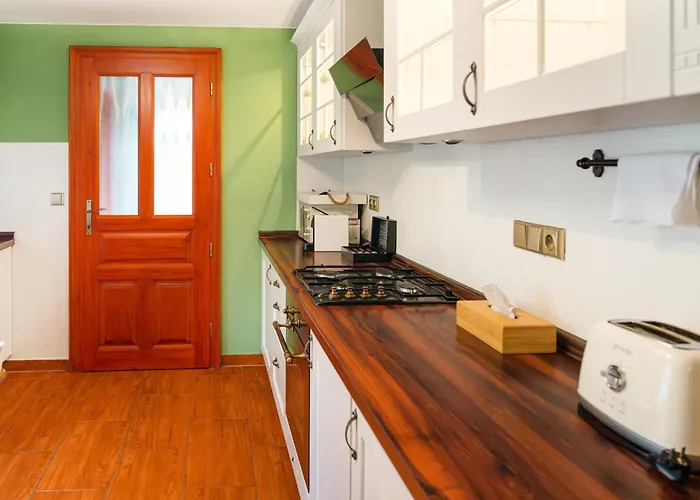 Apartament Emausy *