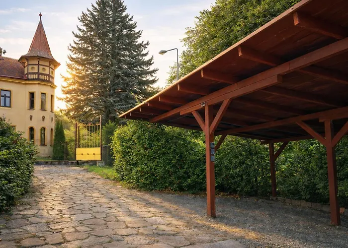 Emausy アパート *