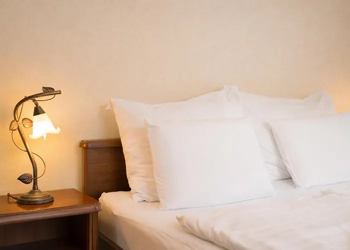 Emausy * Luhačovice